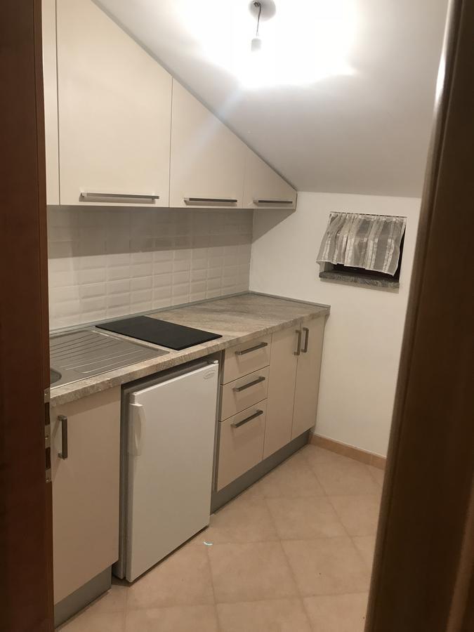 Apartman Mig Solin Exteriér fotografie