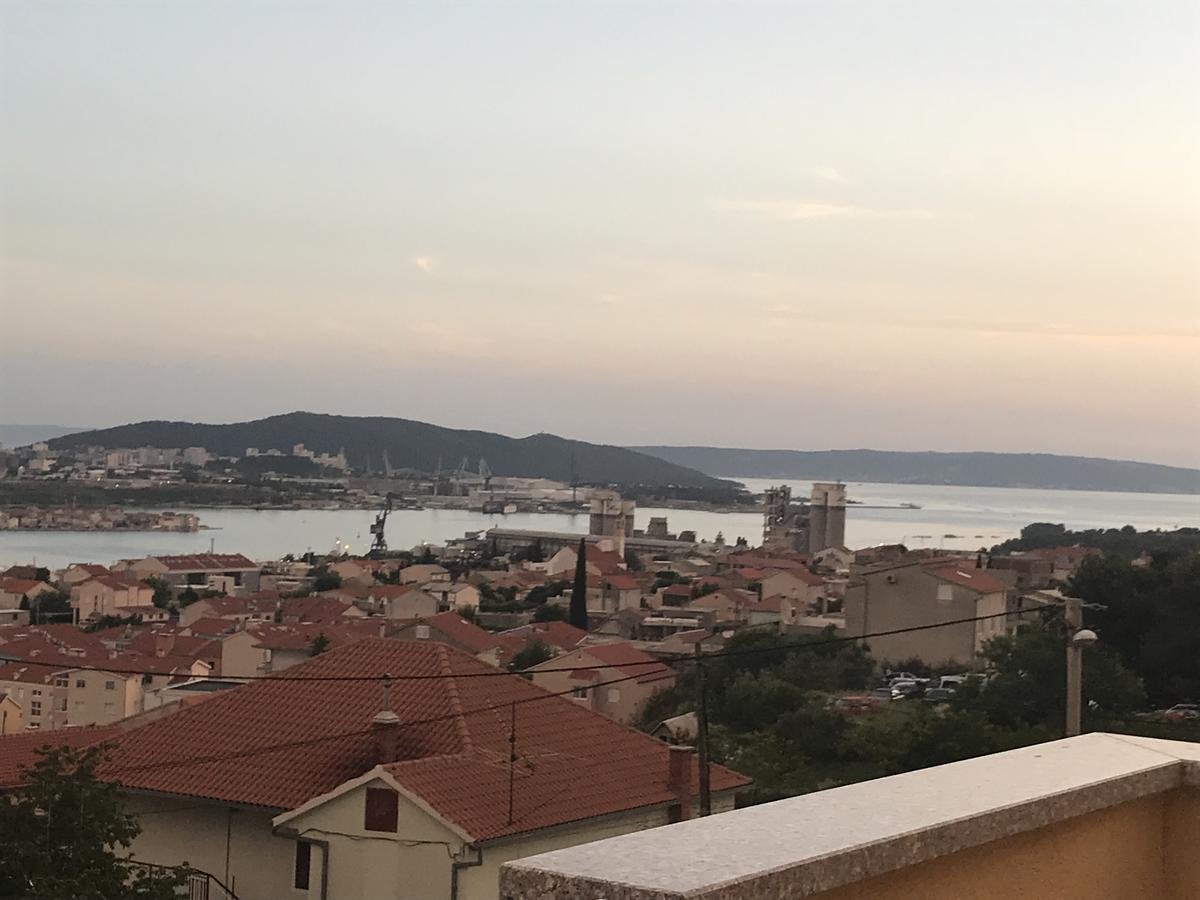 Apartman Mig Solin Exteriér fotografie