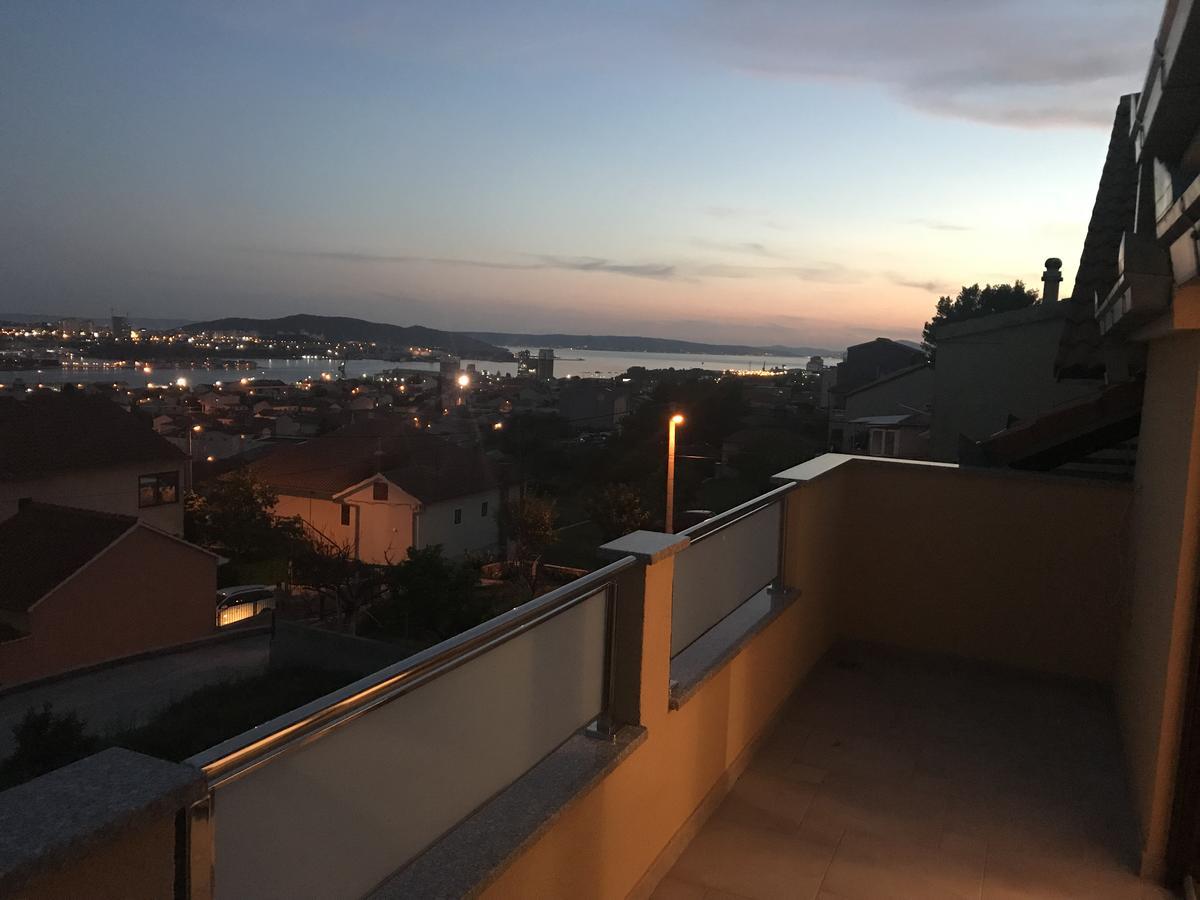 Apartman Mig Solin Exteriér fotografie