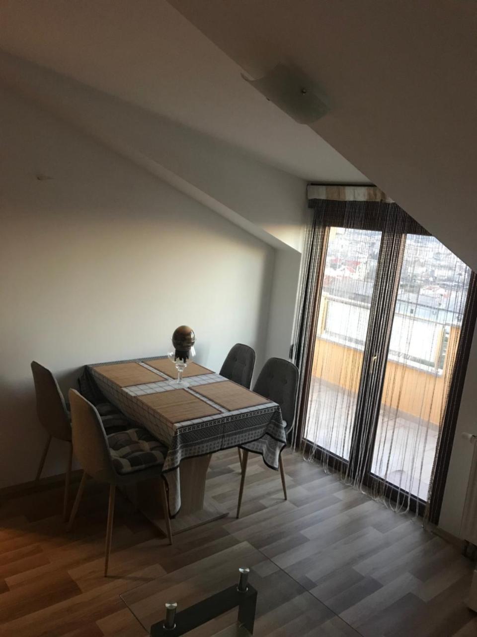 Apartman Mig Solin Exteriér fotografie